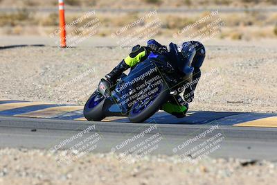 media/Jan-09-2022-SoCal Trackdays (Sun) [[2b1fec8404]]/Turn 11 (935am)/